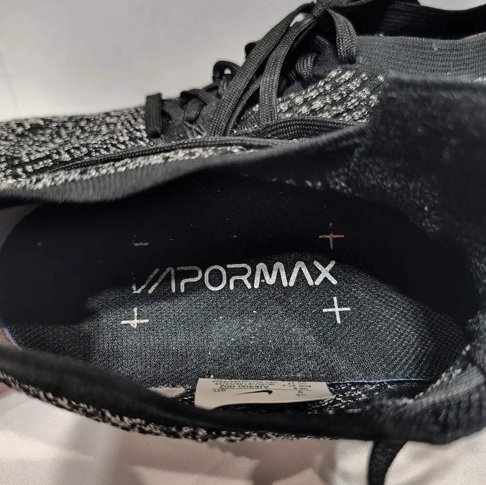 Nike Air VaporMax Flyknit 3 Black White Oreo Running Shoes Men’s Size 9
